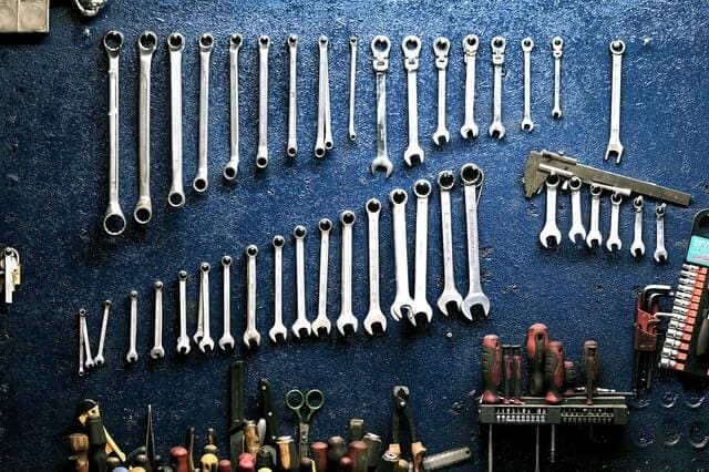 organize the garage